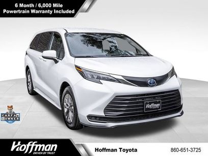 Used 2025 Toyota Sienna LE