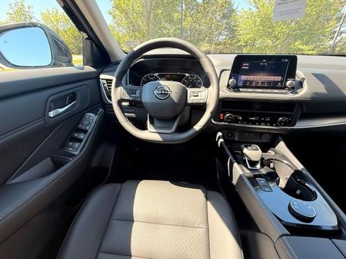 New 2026 Nissan Rogue SV AWD/4WD image 22