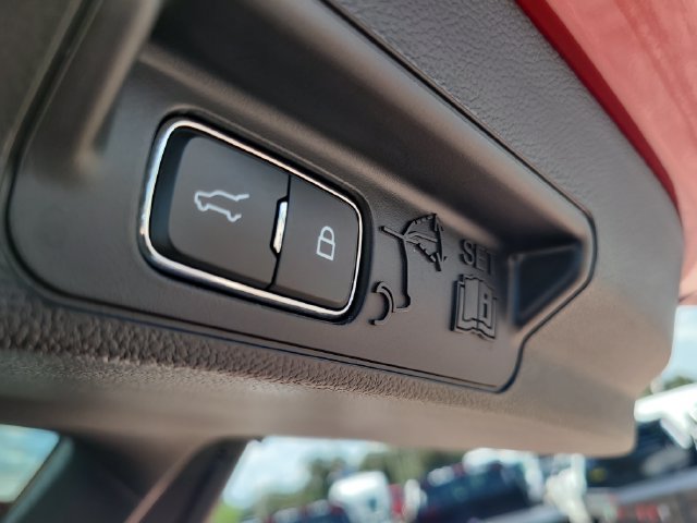 Used 2024 Ford Explorer XLT w/ Equipment Group 202A RWD image 11