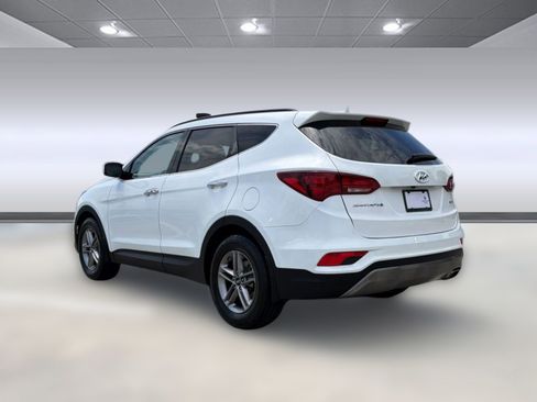 Used 2017 Hyundai Santa Fe Sport FWD image 3