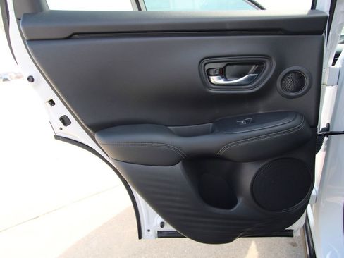 Used 2023 Honda HR-V EX-L image 41