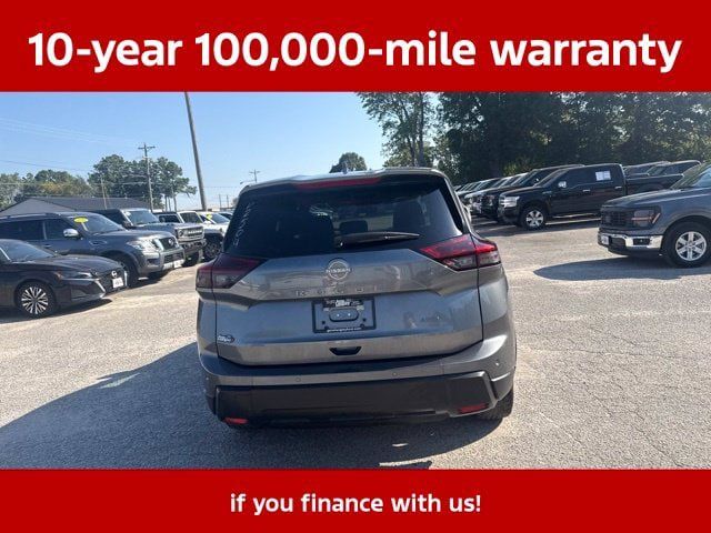 Used 2025 Nissan Rogue SV AWD/4WD image 18