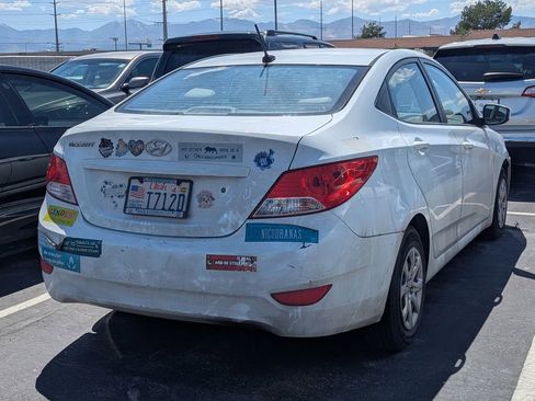 Used 2014 Hyundai Accent GLS FWD image 7