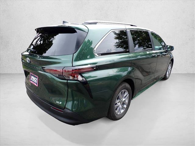 Certified 2025 Toyota Sienna XLE w/ XLE Plus Package AWD/4WD image 4