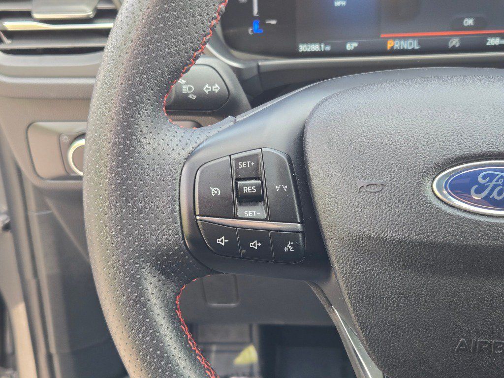 Used 2025 Ford Escape ST-Line AWD/4WD image 29