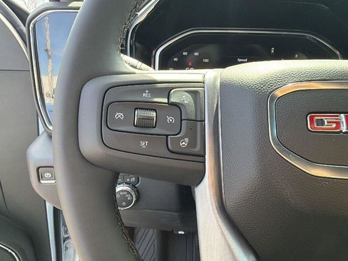 New 2026 GMC Sierra 1500 SLE image 29
