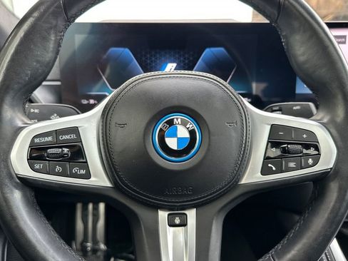 Used 2023 BMW i4 eDrive40 w/ M Sport Package image 26