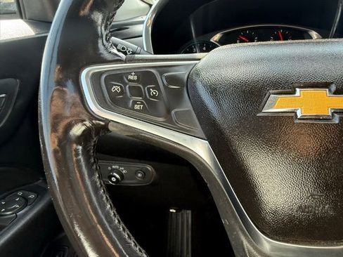 Used 2018 Chevrolet Equinox Premier image 22