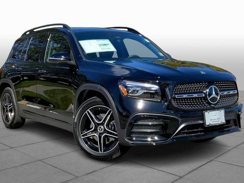 New 2026 Mercedes-Benz GLB 250 4MATIC image 2
