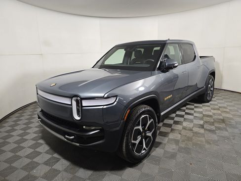 Used 2022 Rivian R1T Adventure AWD/4WD image 1