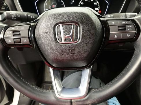Certified 2023 Honda Pilot Touring image 11