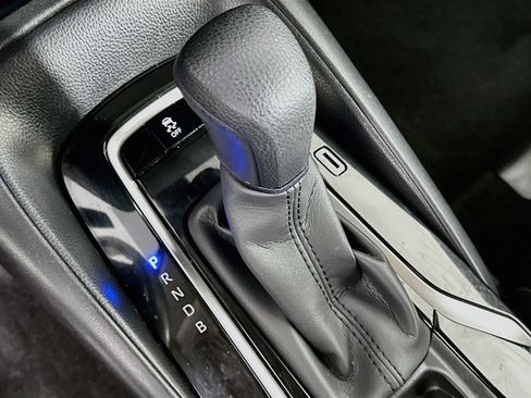 Used 2022 Toyota Corolla LE FWD image 24