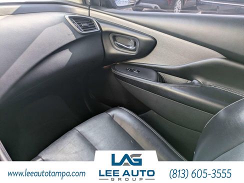 Used 2021 Nissan Murano SL w/ SL Moonroof Package FWD image 16