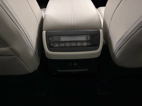 Used 2023 Nissan Pathfinder SL w/ SL Premium Package FWD image 22