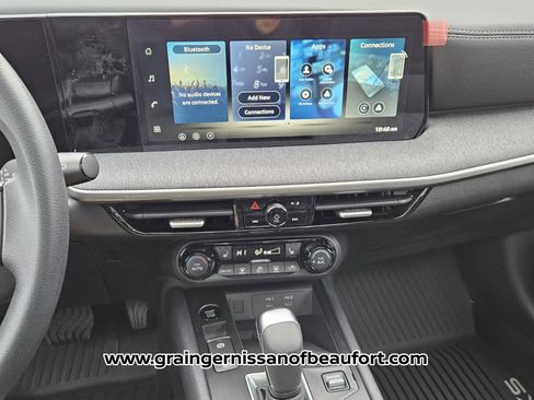 New 2026 Nissan Kicks SV w/ SV Premium Package image 8