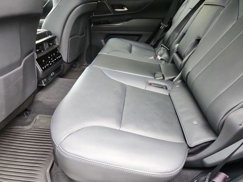 Used 2024 Lexus LX 600 4WD w/ Premium Package image 26