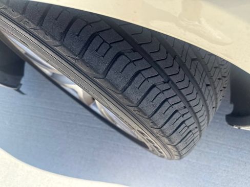 Used 2014 Chevrolet Malibu LTZ FWD image 3