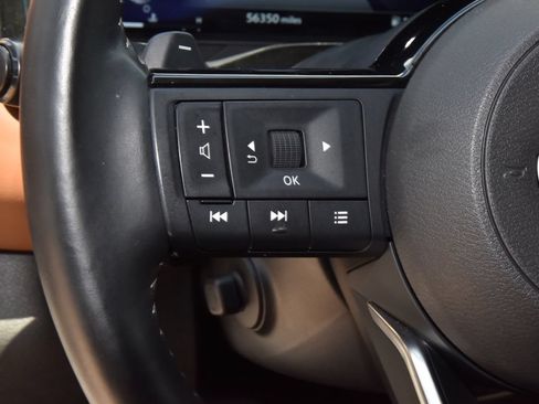 Used 2024 Nissan Pathfinder Platinum FWD image 26