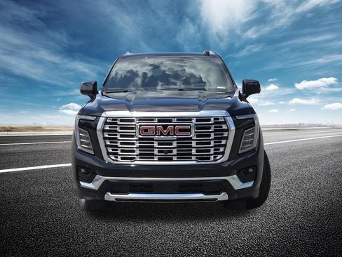 New 2026 GMC Yukon Denali w/ Denali Reserve Package AWD/4WD image 16