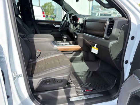 New 2026 Chevrolet Silverado 1500 High Country w/ Technology Package image 10