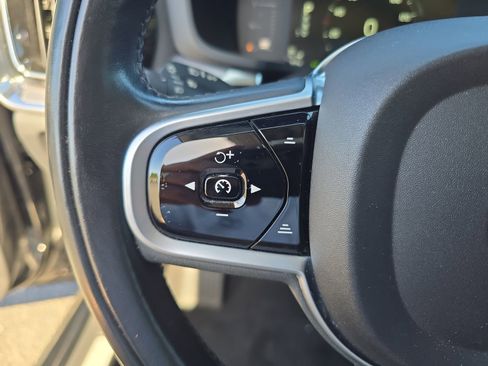 Used 2019 Volvo S60 T5 Momentum w/ Premium Package image 22