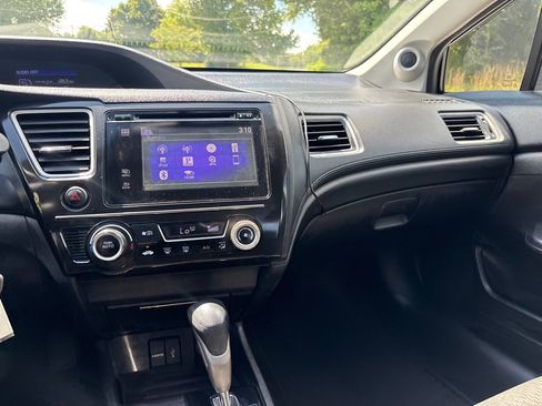Used 2015 Honda Civic SE image 14
