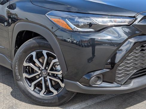 Used 2025 Toyota Corolla Cross AWD Hybrid image 10