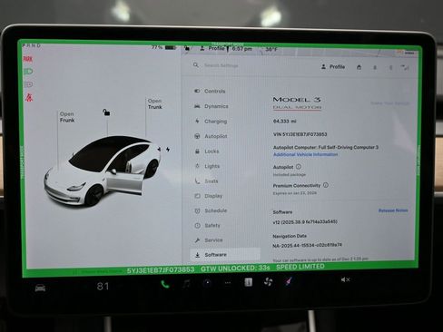 Used 2018 Tesla Model 3 Long Range image 26