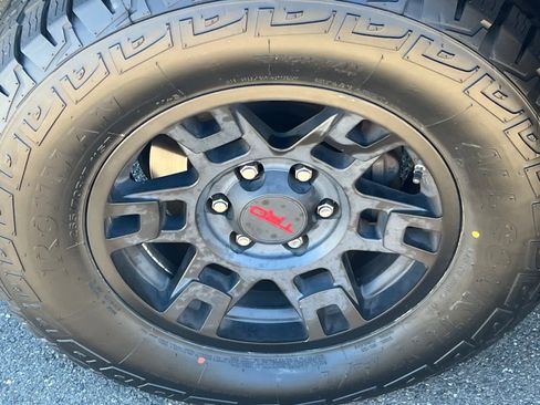 Used 2019 Toyota 4Runner SR5 Premium image 10