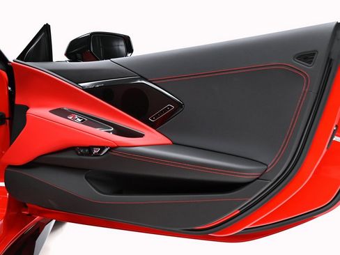 Used 2025 Chevrolet Corvette Z06 image 18