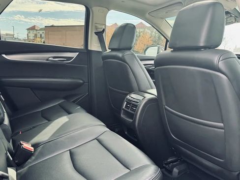 Used 2017 Cadillac XT5 Luxury w/ Driver Awareness Package image 25