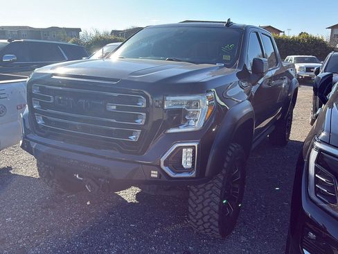 Used 2019 GMC Sierra 1500 AT4 w/ AT4 Premium Package image 3