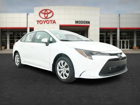 New 2026 Toyota Corolla LE image 30