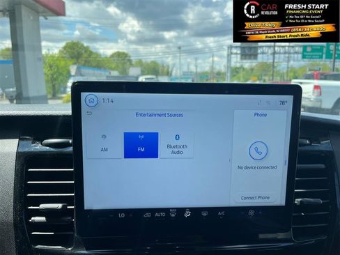 Used 2024 Ford Transit 350 XLT image 18