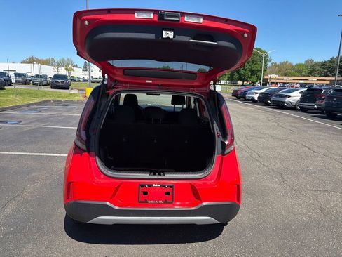 Used 2024 Kia Soul LX w/ Option Group 015 FWD image 24