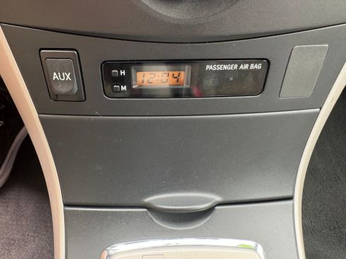 Used 2010 Toyota Corolla LE FWD image 29