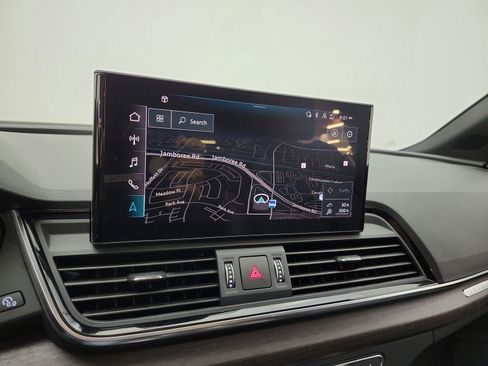Used 2023 Audi Q5 2.0T Premium Plus w/ Premium Plus Package AWD/4WD image 9