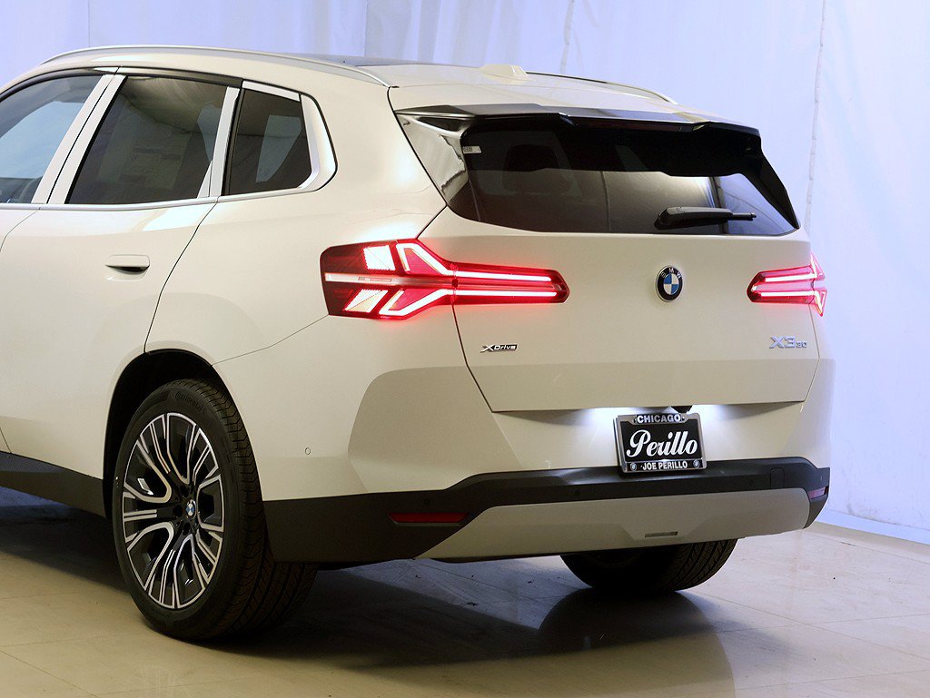 New 2026 BMW X3 xDrive30i w/ Premium Package AWD/4WD image 8