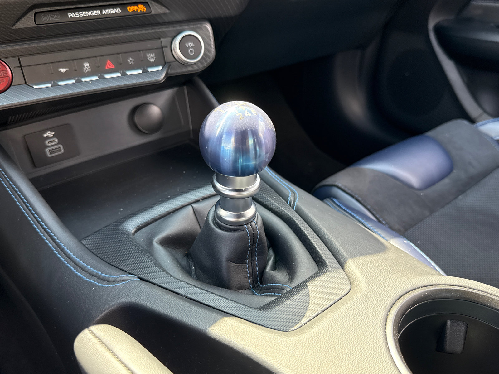 Used 2025 Ford Mustang Dark Horse RWD image 17