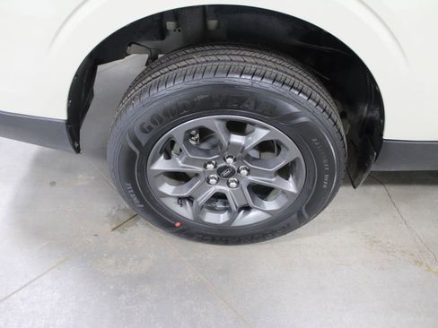 Used 2024 Ford Maverick XLT image 57