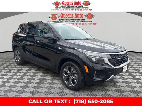 Used 2024 Kia Seltos LX AWD/4WD image 9