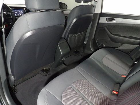 Used 2019 Hyundai Sonata SE FWD image 10