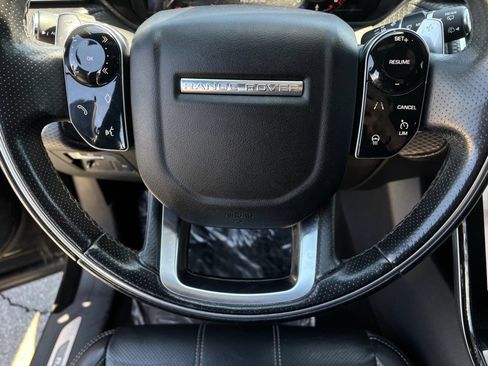 Used 2018 Land Rover Range Rover Velar R-Dynamic SE AWD/4WD image 11