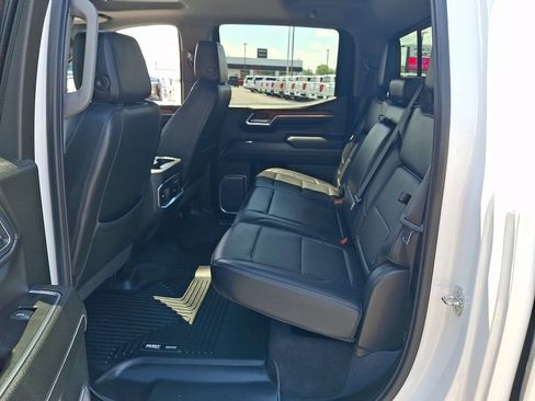 Used 2023 GMC Sierra 1500 Denali w/ Denali Reserve Package AWD/4WD image 10