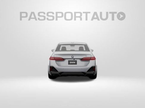 New 2026 BMW i5 eDrive40 image 5