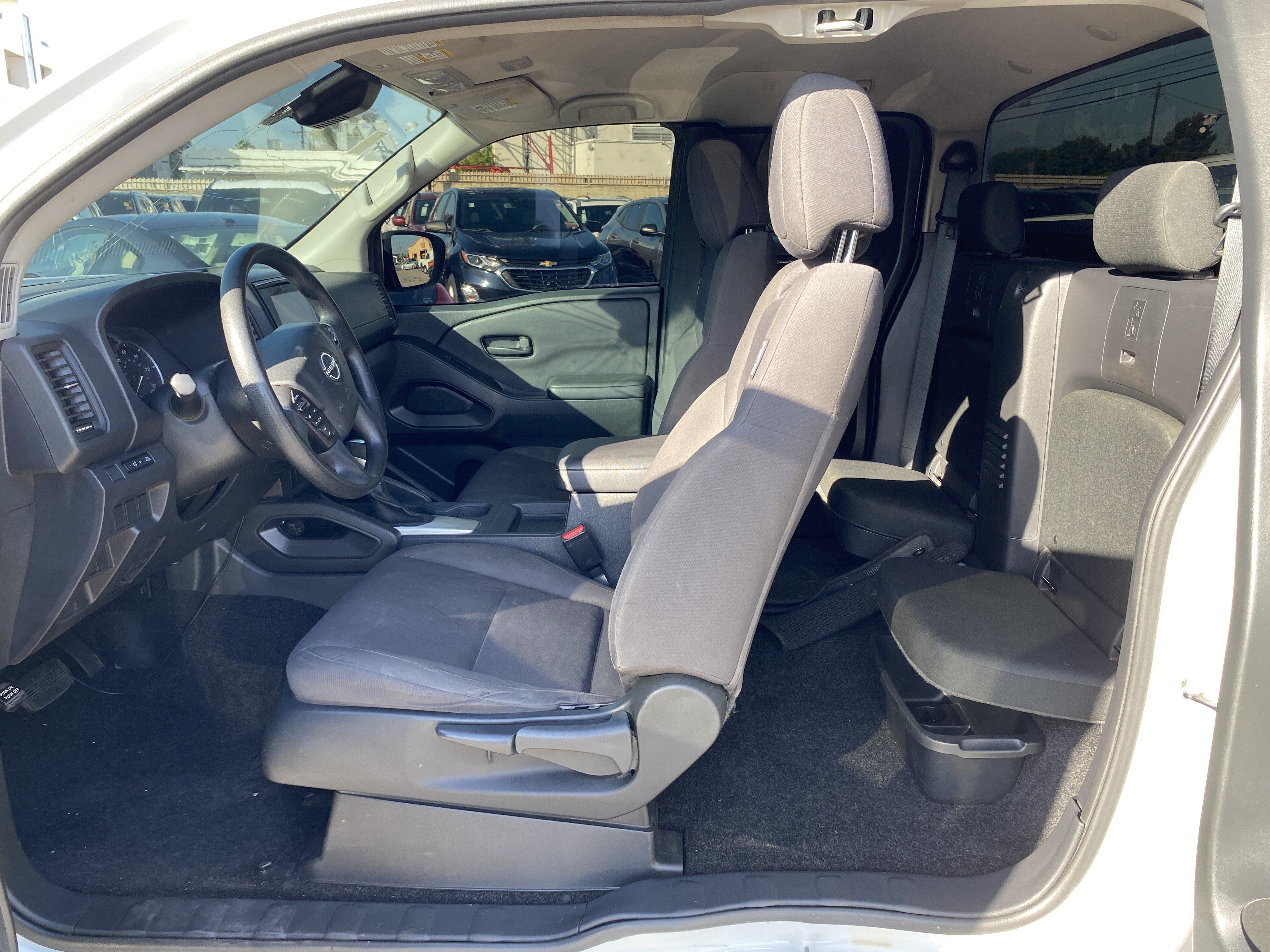 Used 2024 Nissan Frontier S RWD image 16
