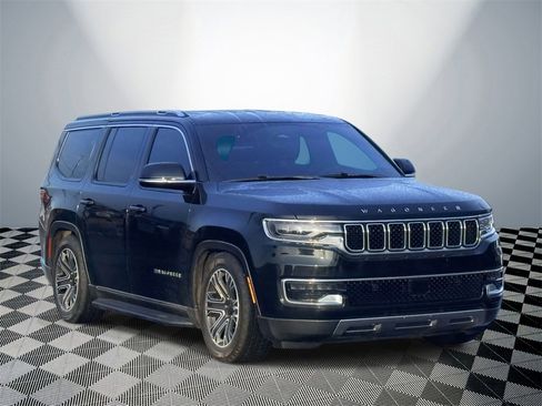 Used 2022 Jeep Wagoneer Series III w/ Flexible Seating Group image 2