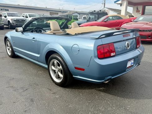 Used 2005 Ford Mustang GT Premium RWD image 3