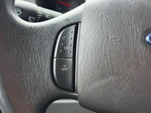 Used 2014 Ford E-350 and Econoline 350 XLT image 18