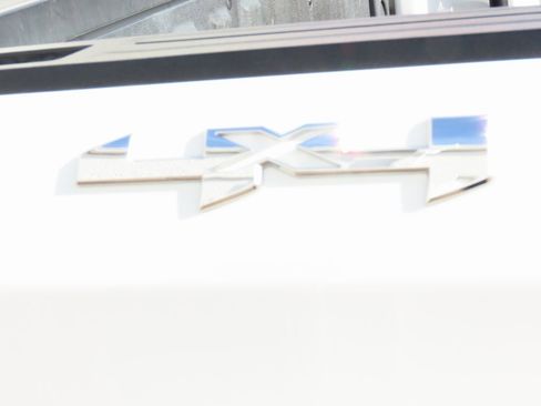 Used 2022 GMC Sierra 1500 SLT w/ SLT Convenience Package image 19